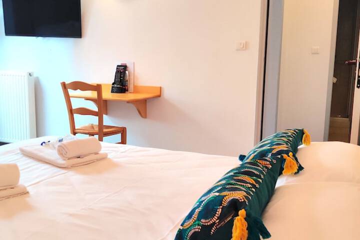 Room 14 of 34