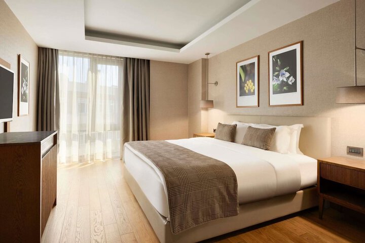 Room 15 of 35