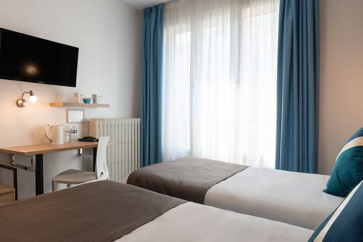 Room 3 of 26