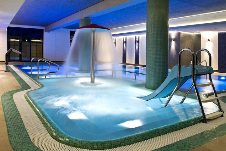 Pool 15 of 47