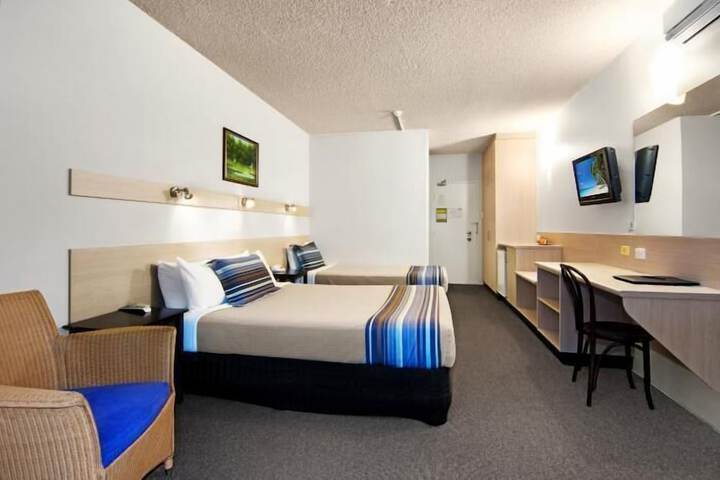 Room 3 of 30