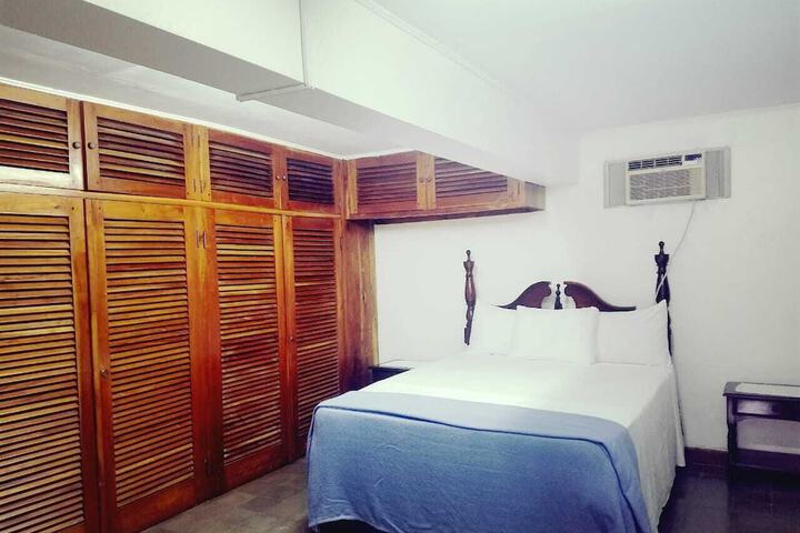 Room 5 of 41