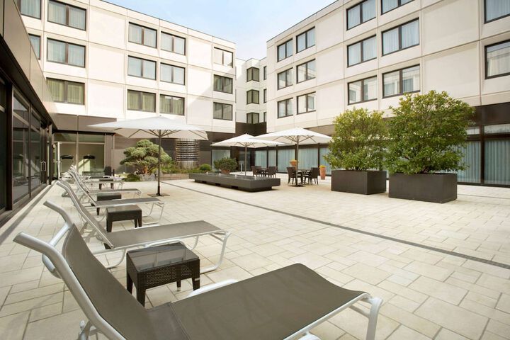 Terrace/Patio 21 of 22