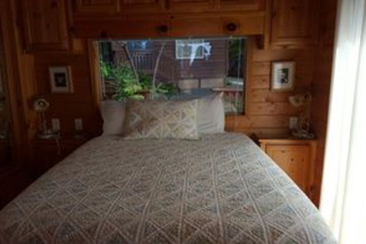 Room 32 of 105