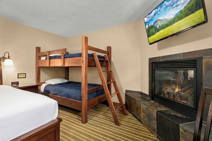 Room 13 of 49