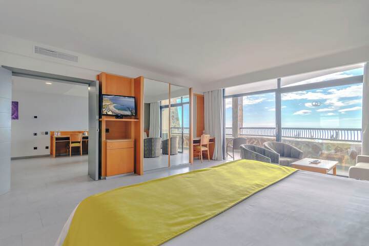 Room 12 of 78