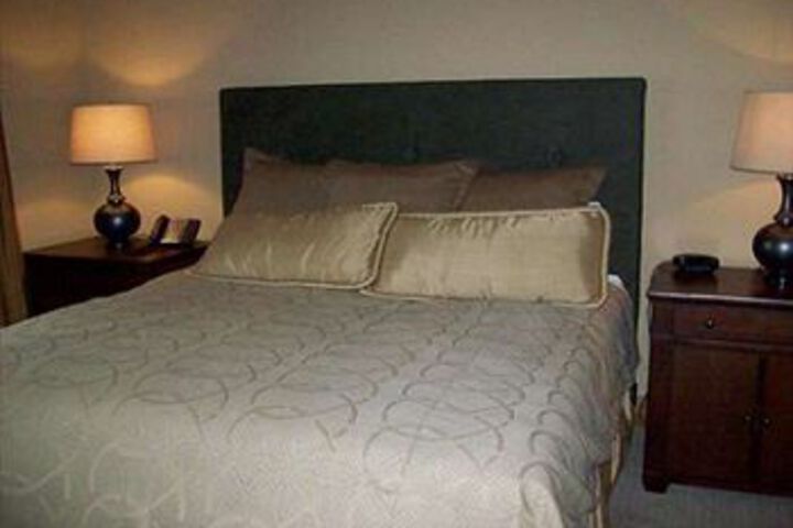 Room 10 of 49