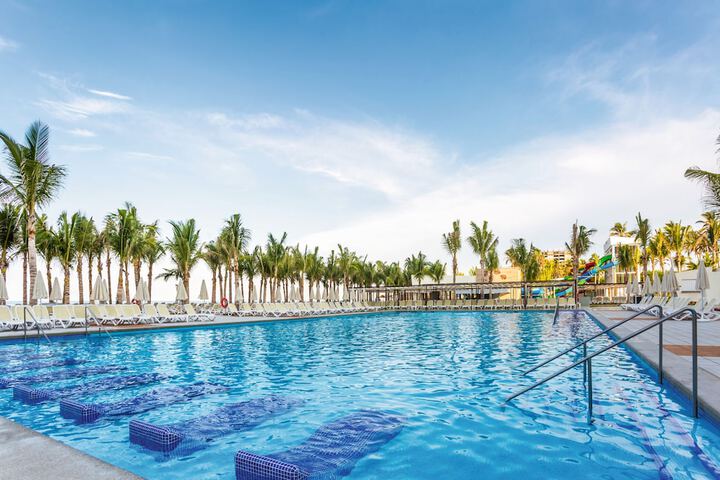 Pool 52 of 130