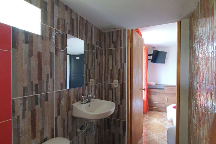 Room 13 of 22