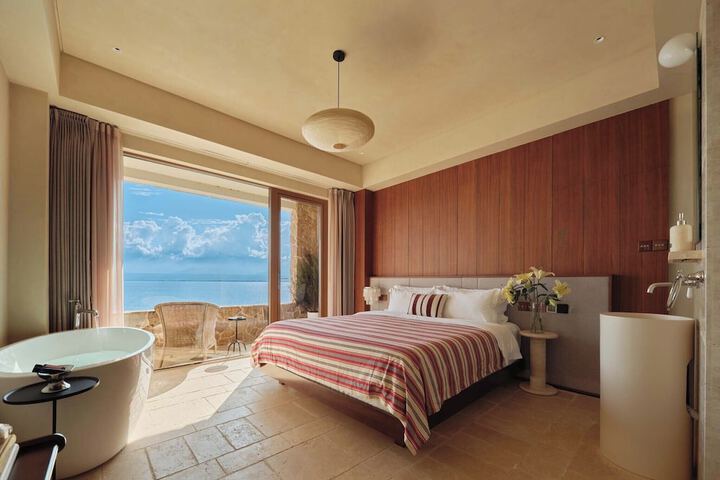 Room 15 of 101