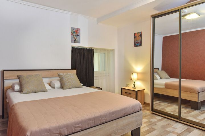 Room 2 of 45