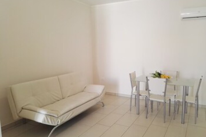 Room 15 of 32