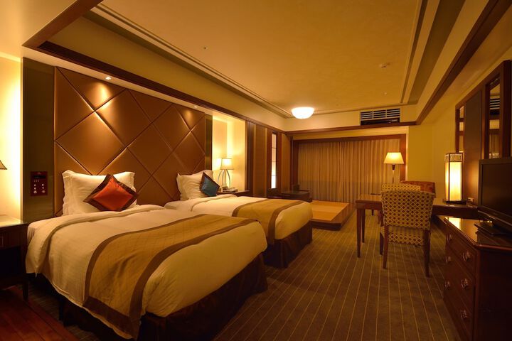 Room 9 of 88