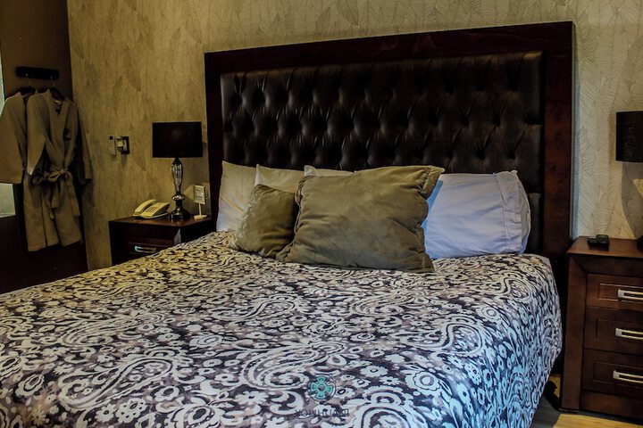 Room 37 of 205