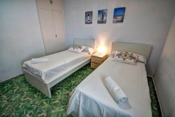 Room 5 of 26