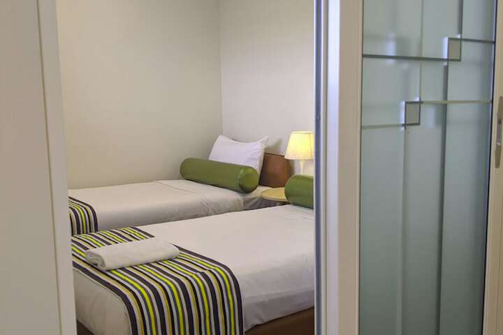 Room 18 of 73