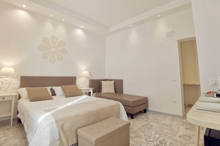 Room 28 of 52