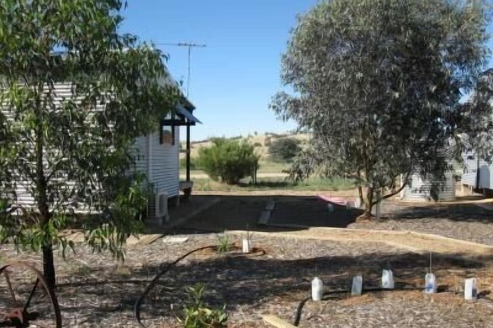 Property Grounds 10 of 15