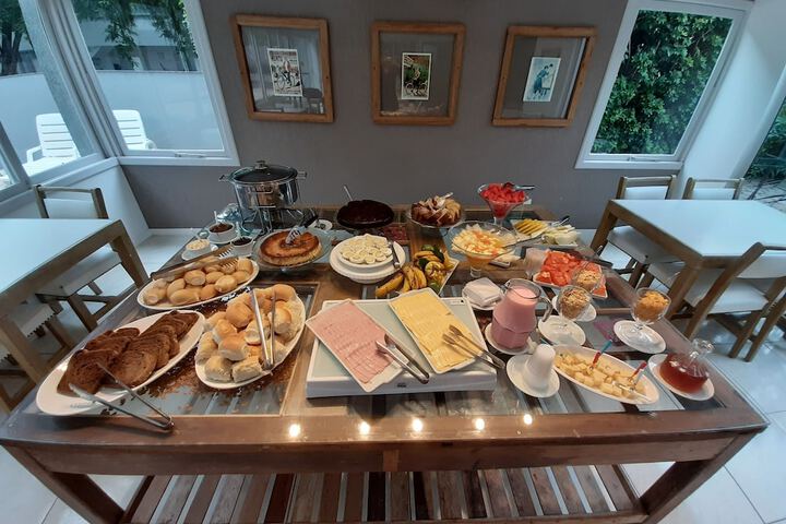 Breakfast/Coffee Service 32 of 42