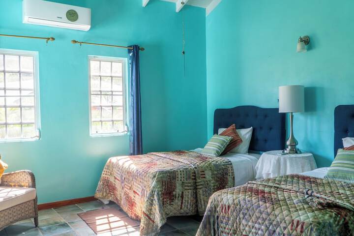 Room 9 of 68