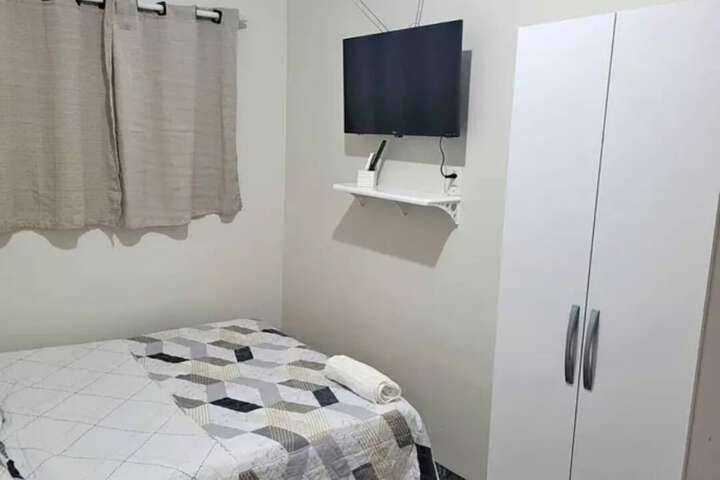Room 3 of 12