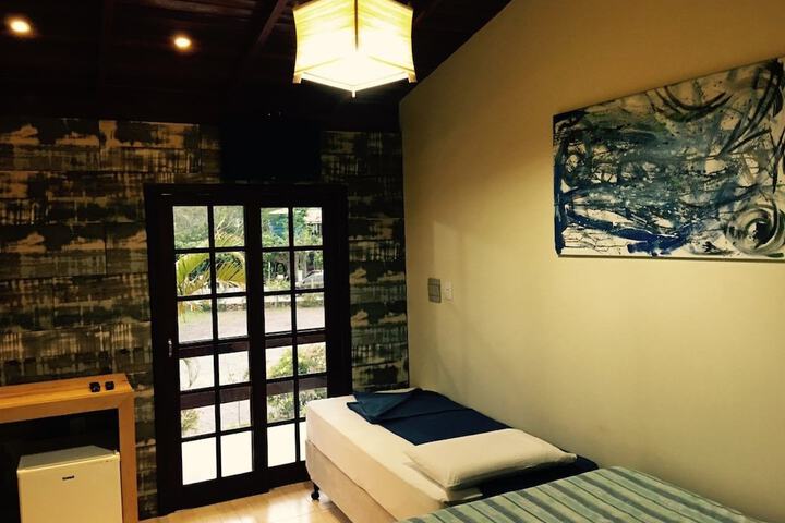 Room 3 of 44
