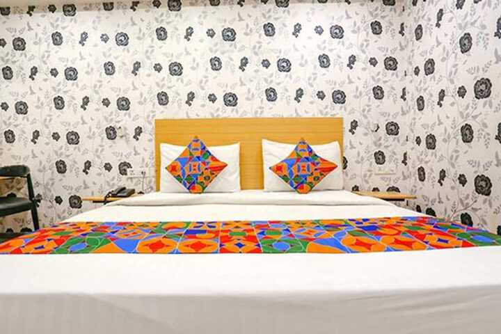 Room 29 of 37