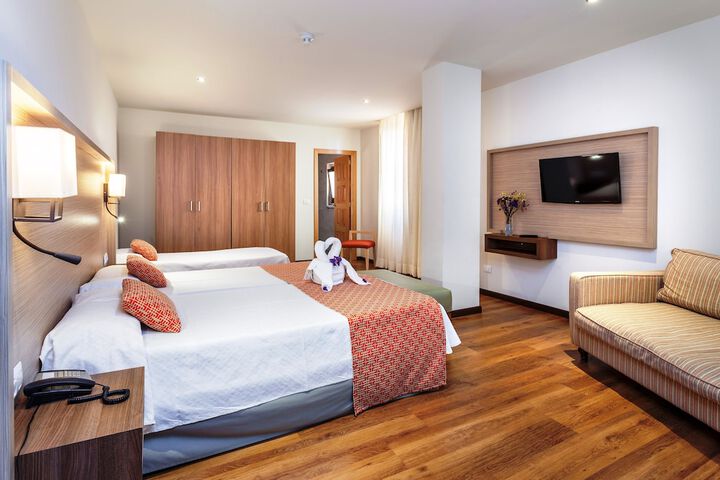 Room 10 of 45