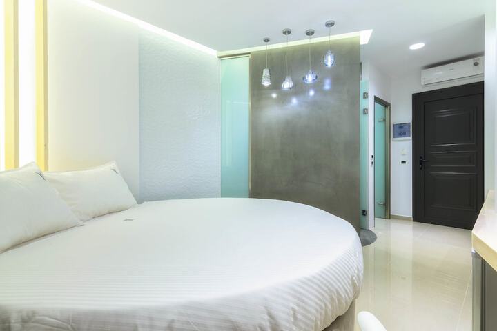 Room 2 of 45