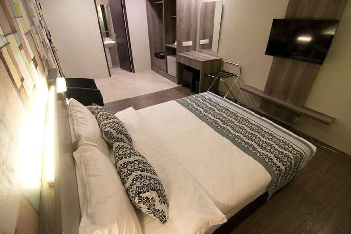 Room 7 of 22
