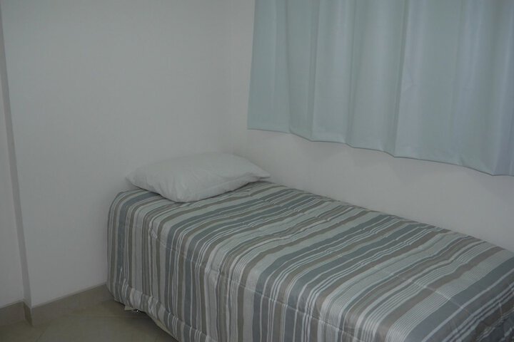 Room 6 of 60