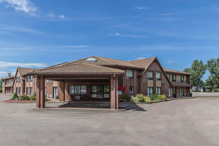 Hotel 42 of 43