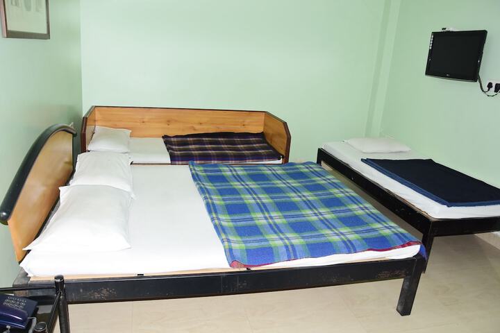 Room 10 of 35