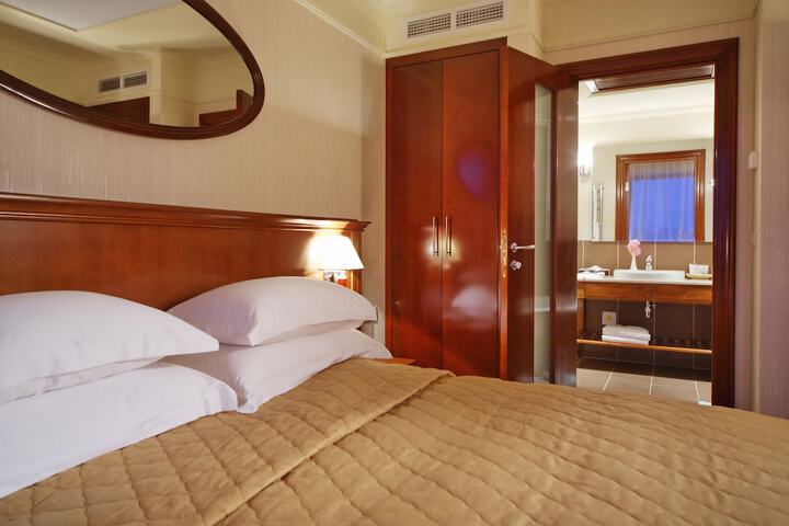Room 3 of 58