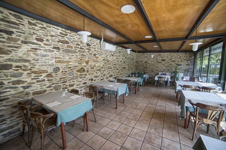 Dining 54 of 74