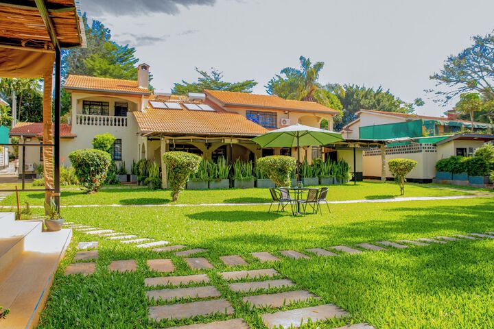 Cozy Stead Hotel - Garden House Gigiri