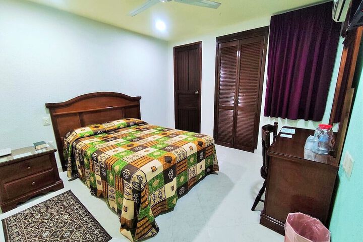 Room 4 of 24