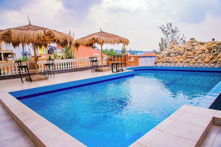 Pool 18 of 29