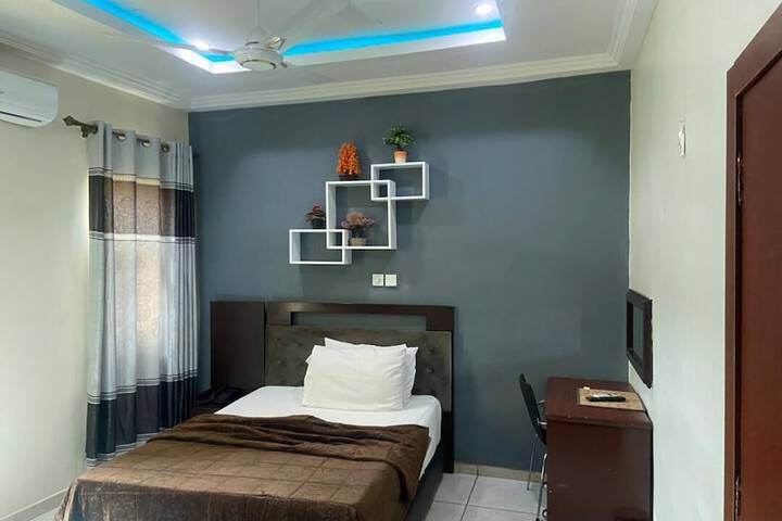 Room 9 of 51