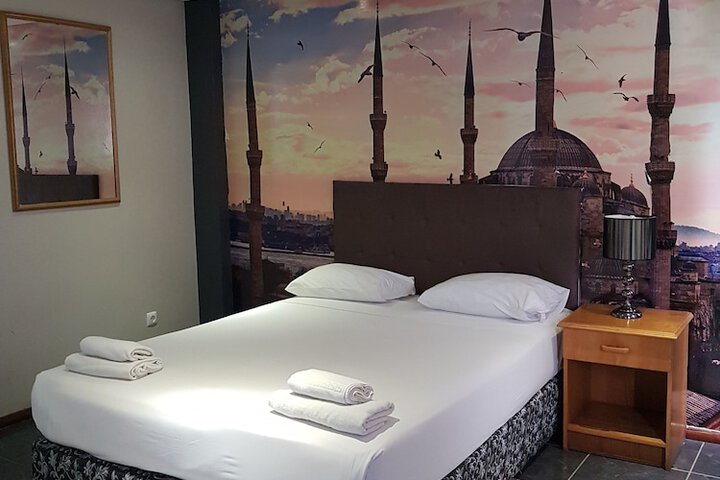 Room 10 of 35