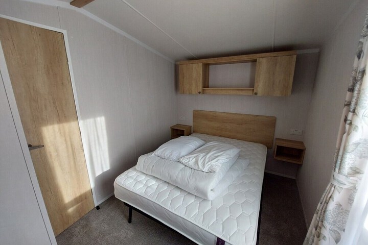 Room 11 of 58