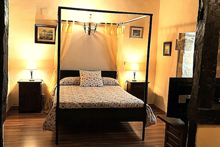 Room 21 of 46