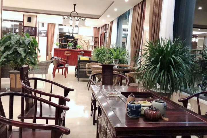Hotel Interior 7 of 16