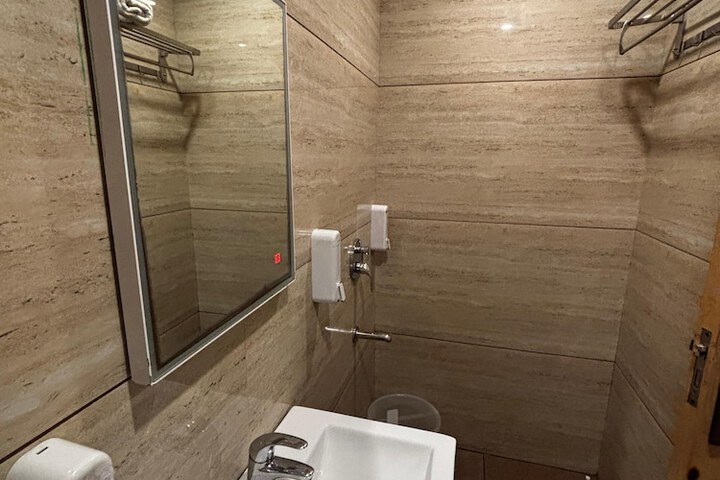Room 40 of 57