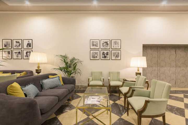 Guest Lobby