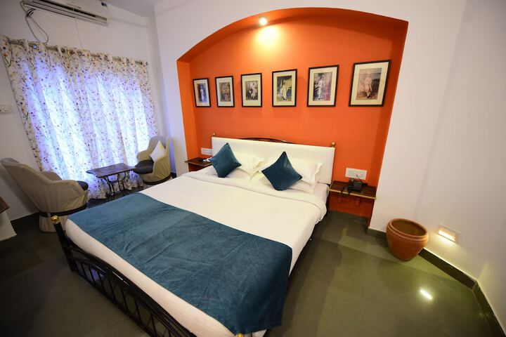 Room 5 of 65