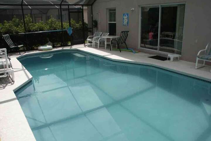 Pool 24 of 25