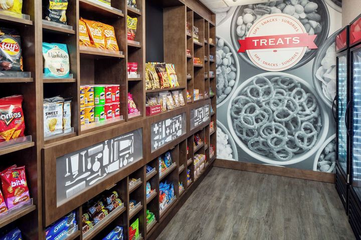 Snack bar