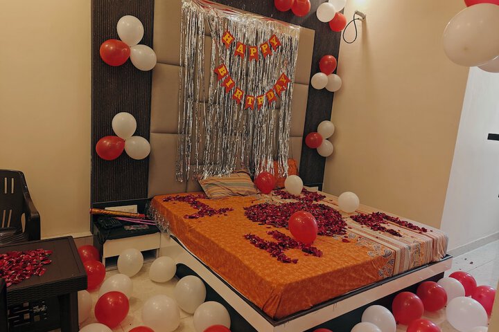 Room 8 of 27