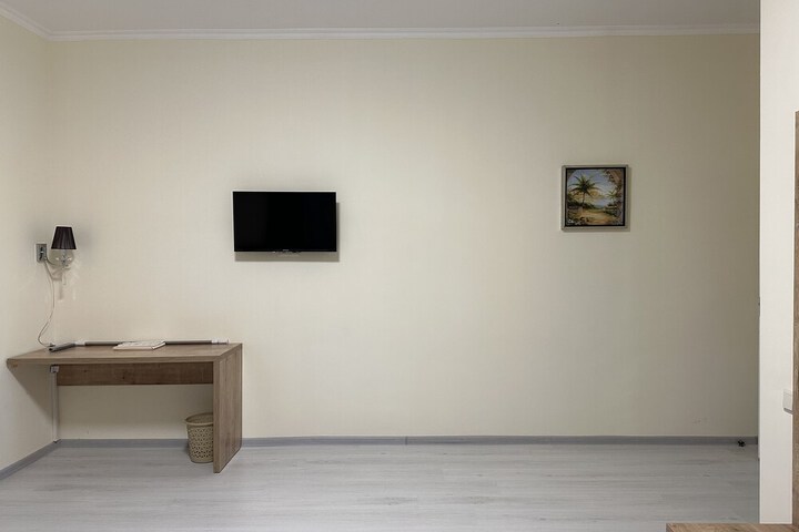 Room 8 of 39